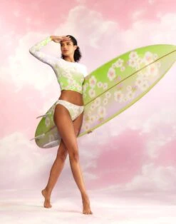 CYNTHIA ROWLEY Custom Short Surfboard - Cheery Blossom