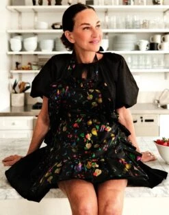 CYNTHIA ROWLEY CR X Kit Ruffle Apron