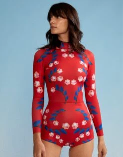 CYNTHIA ROWLEY Vine Floral Wetsuit 9 CYNTHIA ROWLEY Vine Floral Wetsuit -Cynthia Rowley Shop redwetsuit3